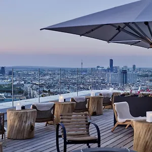 5* מלון Andaz Am Belvedere, By Hyatt