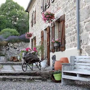 La Belle âme 3*, Saint-Priest-des-Champs France
