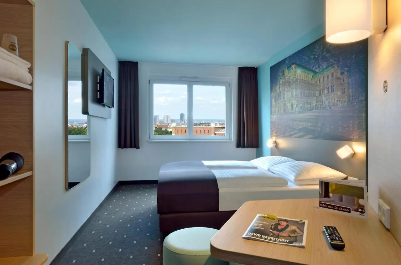 B&B Hotel Wien-Hbf 3*, Viena